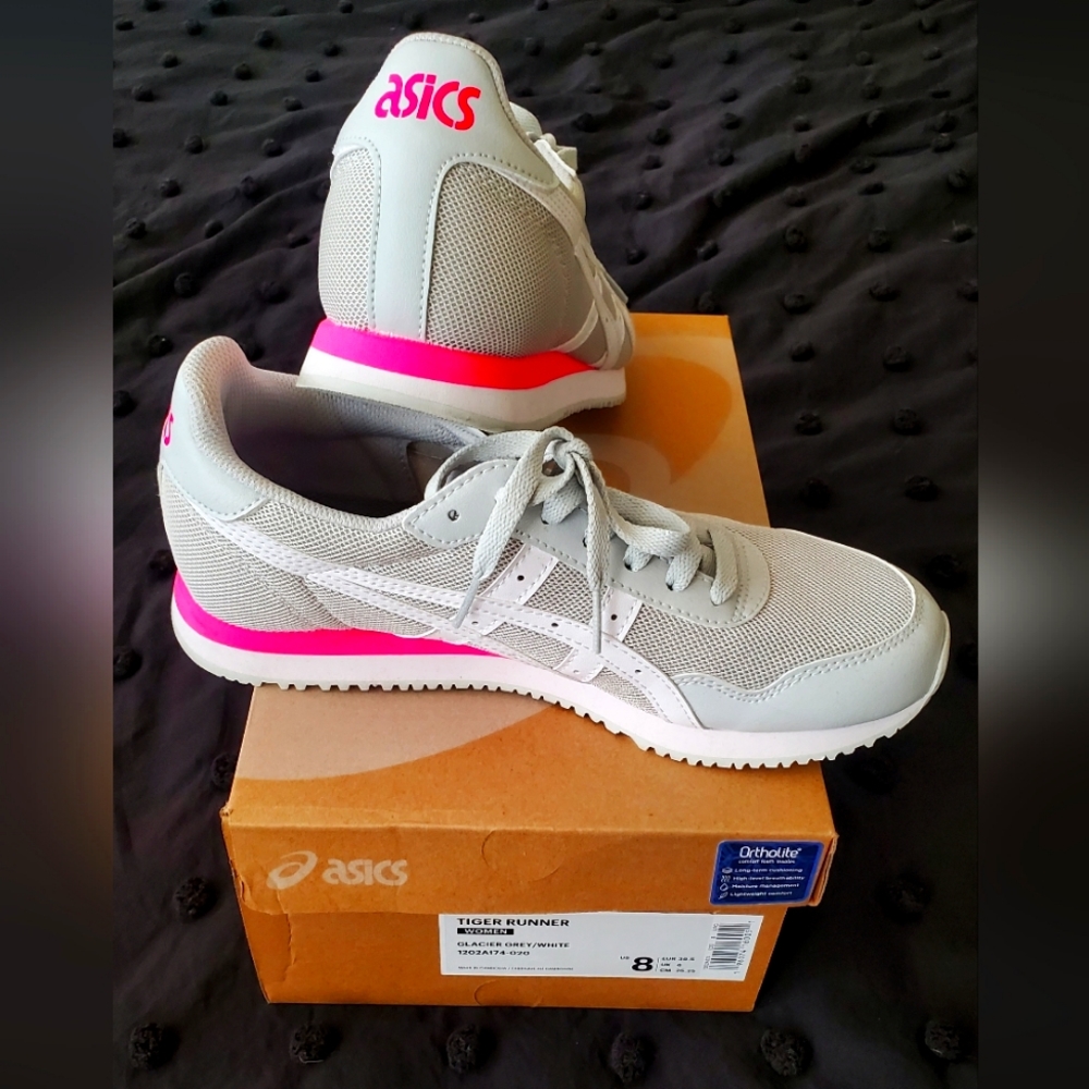 Asics Tiger Runner tennis shoes